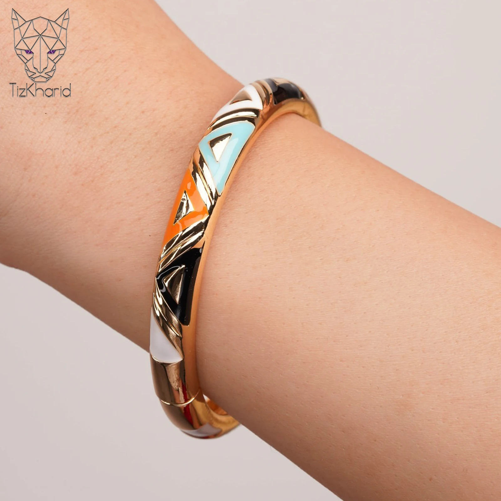 Enameled steel bangle bracelet